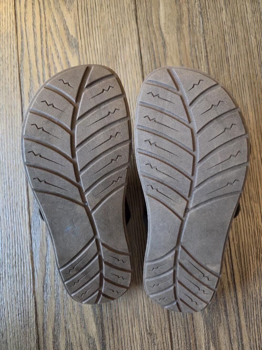 Bos. & Co. Men's Double-Buckle Brown Slide Sandals - Picture 3 of 6
